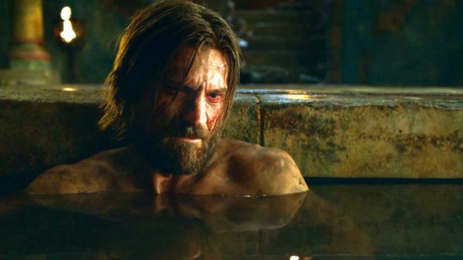 Jamie Lannister taking a bath after a long journey