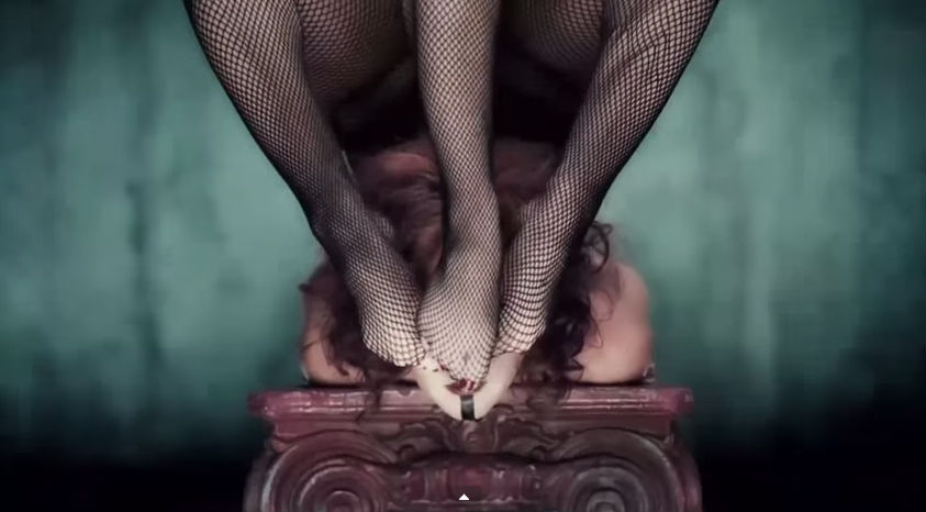 three legged woman promo image for american horror story