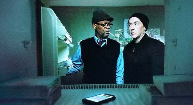 John Cusack and Samuel L. Jackson wonder who's on the other end of the Cell